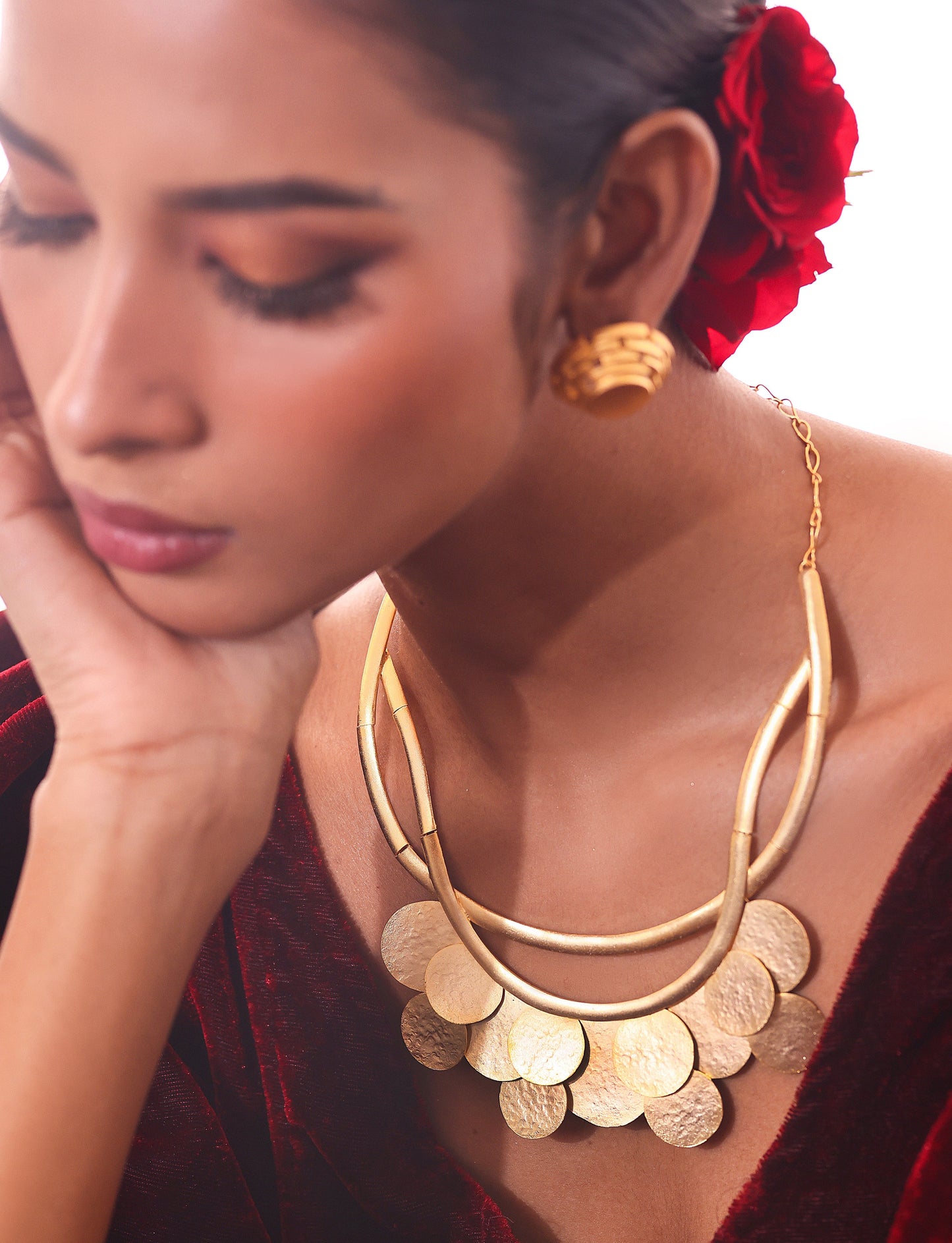 Exquisite Bloom Neckpiece