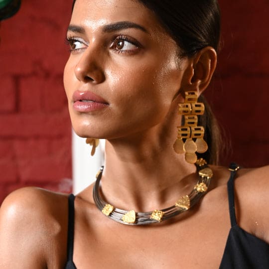 Meshed Neckpiece