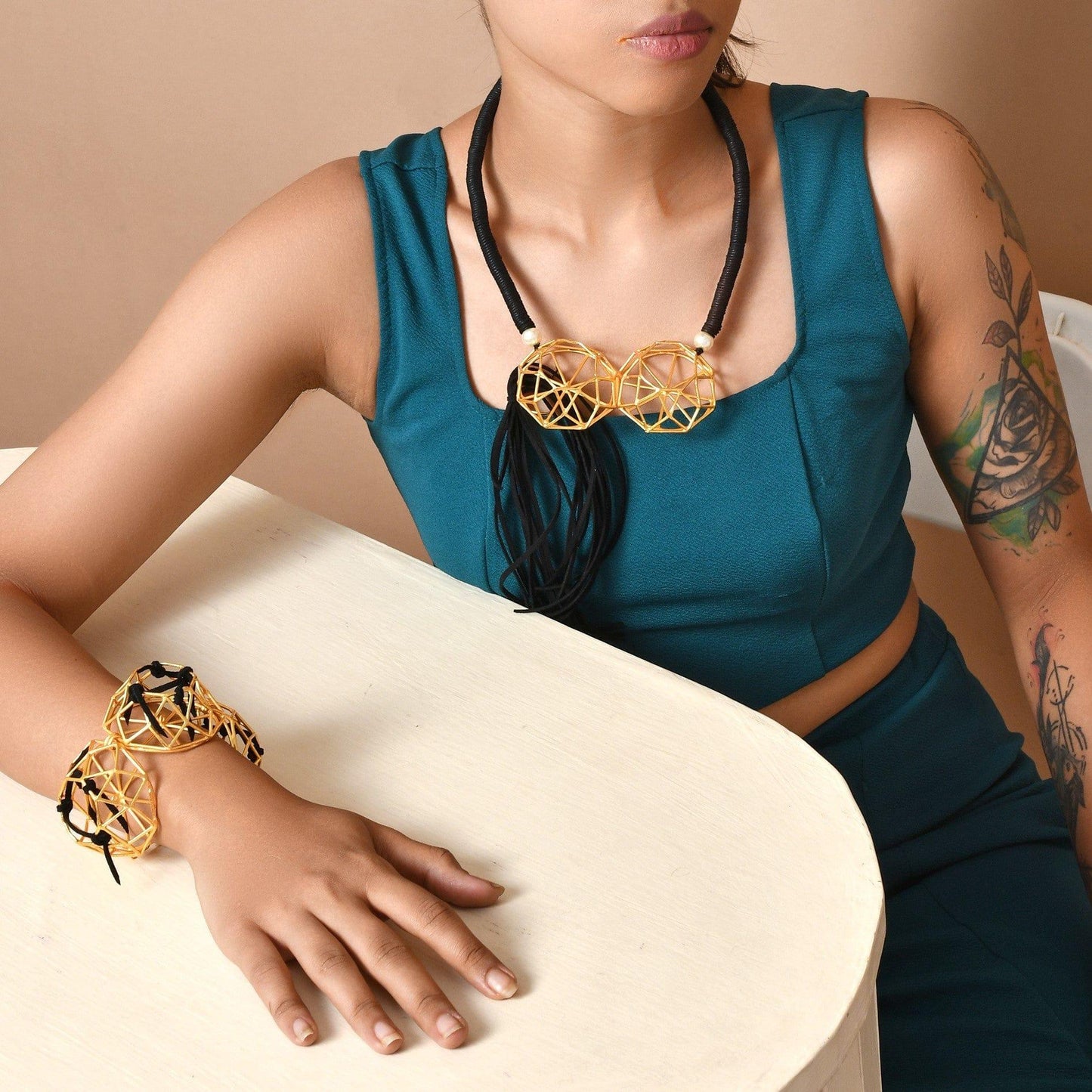 Double bond neckpiece - Zaza by Somya
