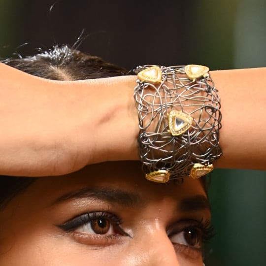 Radiant mesh kundan bracelet