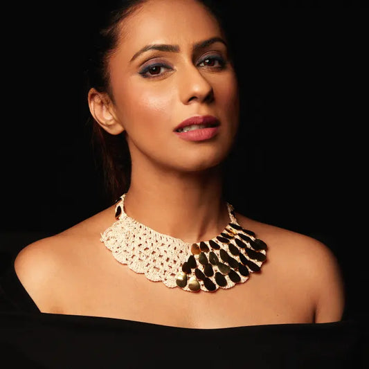 Macorme Neckpiece