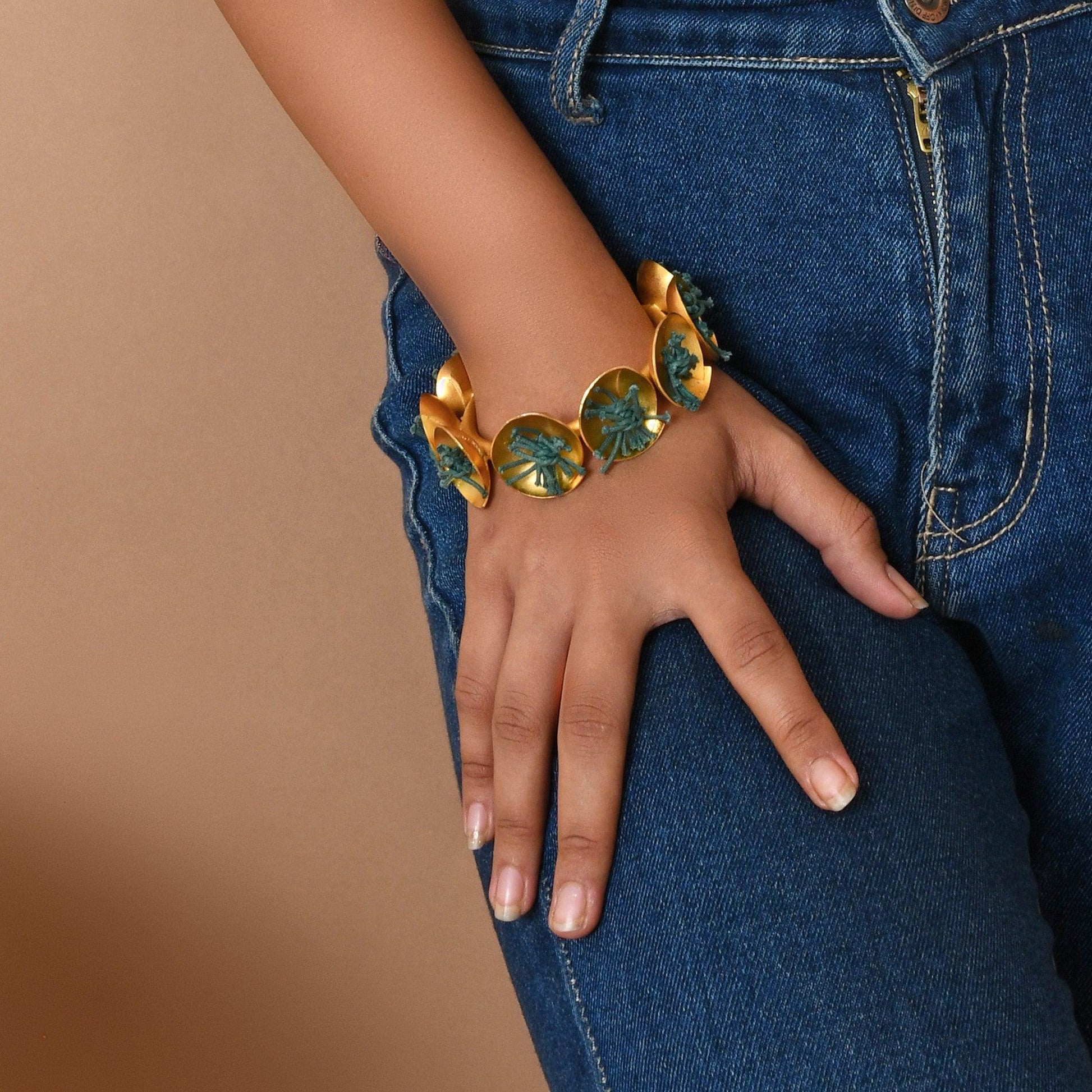 Hand in hand with nature bracelet - Zaza by Somya