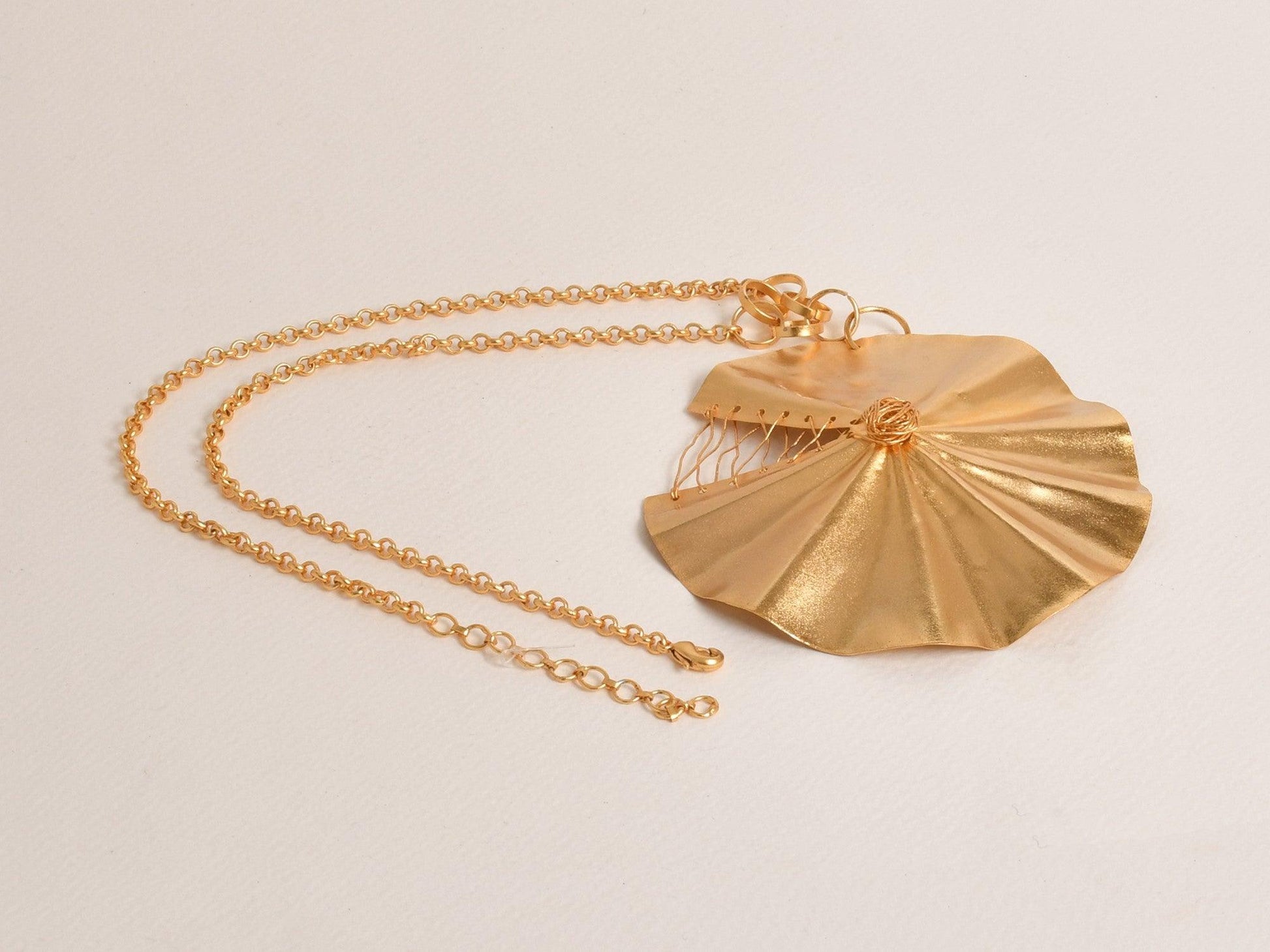 Floral Flourish Necklace - Zaza by Somya
